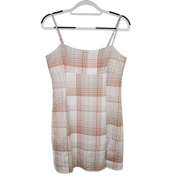 Aeropostale Dresses & Skirts - NWT AEROPOSTALE Plaid Mini Dress BROWN & WHITE size M Smocked Back Preppy Cute